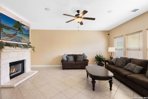 823 Creek Pebble San Antonio TX 78253