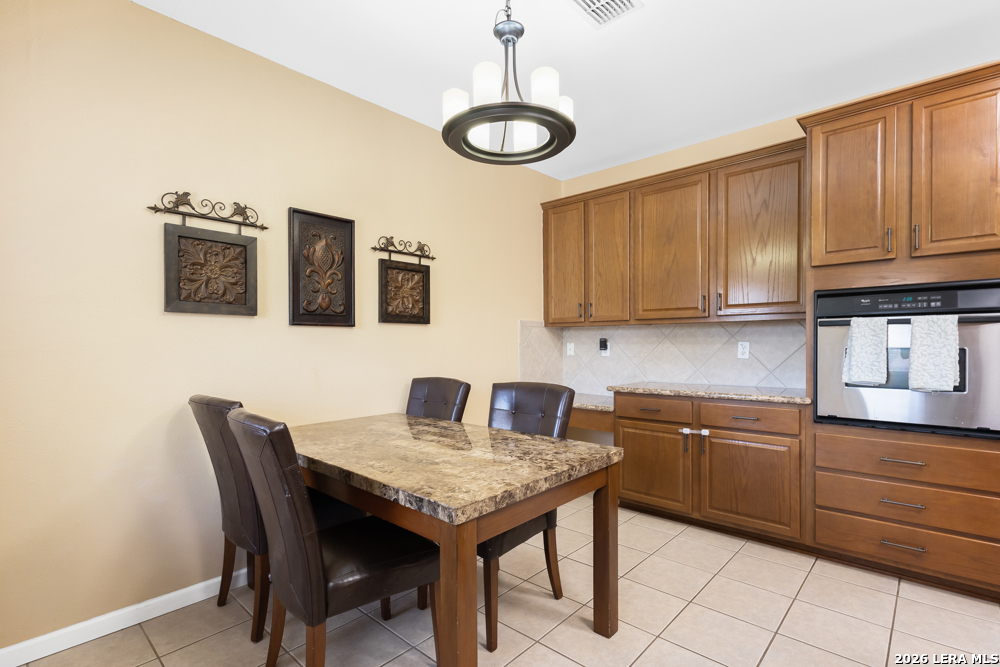 823 Creek Pebble San Antonio TX 78253