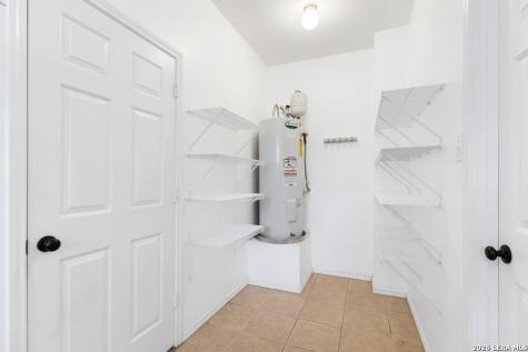 823 Creek Pebble San Antonio TX 78253