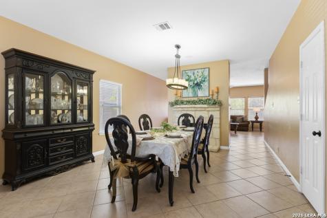 823 Creek Pebble San Antonio TX 78253