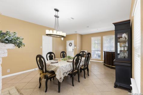 823 Creek Pebble San Antonio TX 78253