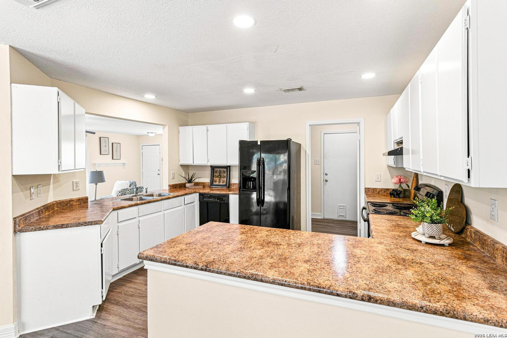 6883 Canary Meadow Drive Converse TX 78109