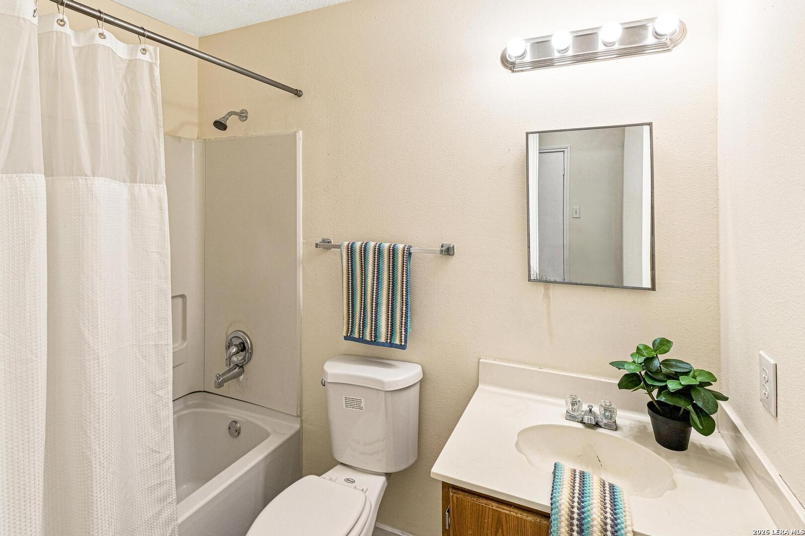 6883 Canary Meadow Drive Converse TX 78109