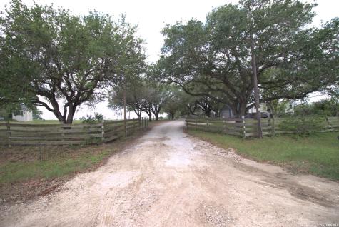 3371 Rathkamp Dreyer Road Yoakum TX 77995