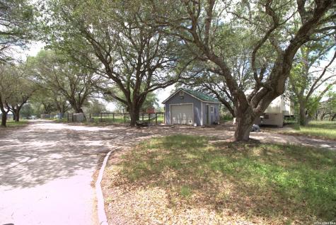 3371 Rathkamp Dreyer Road Yoakum TX 77995