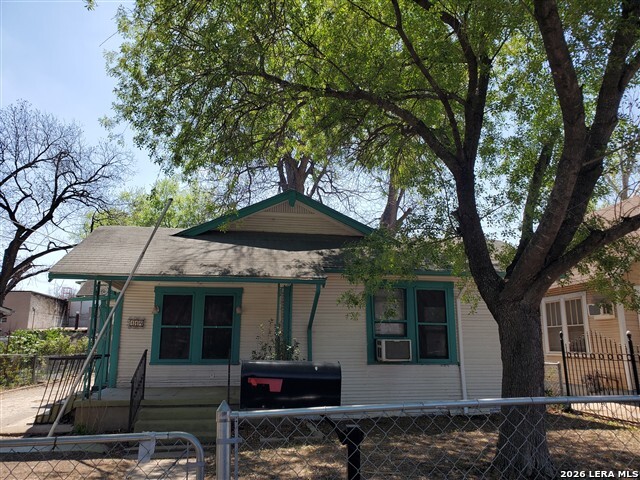 114 Thompson Place San Antonio TX 78225