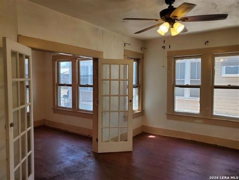 114 Thompson Place San Antonio TX 78225