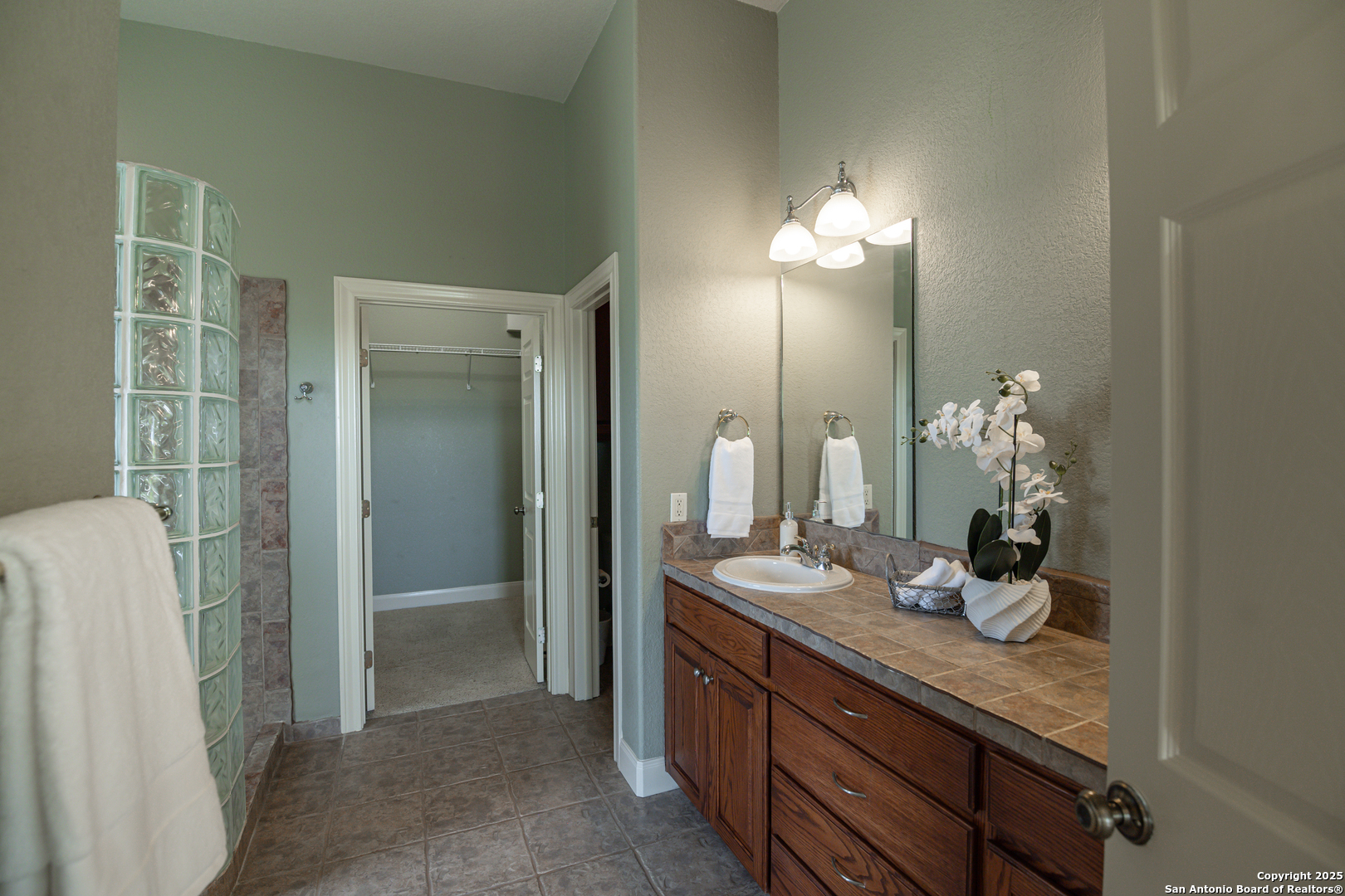 451 Winding View New Braunfels TX 78132