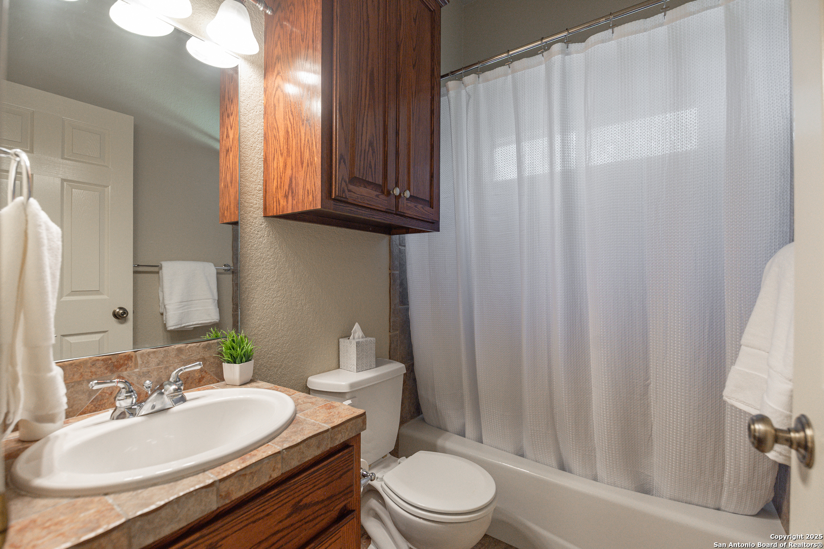451 Winding View New Braunfels TX 78132