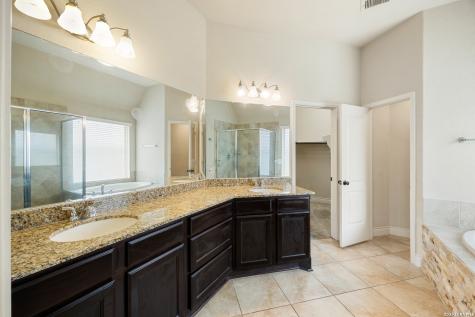 518 Lucrezia San Antonio TX 78253