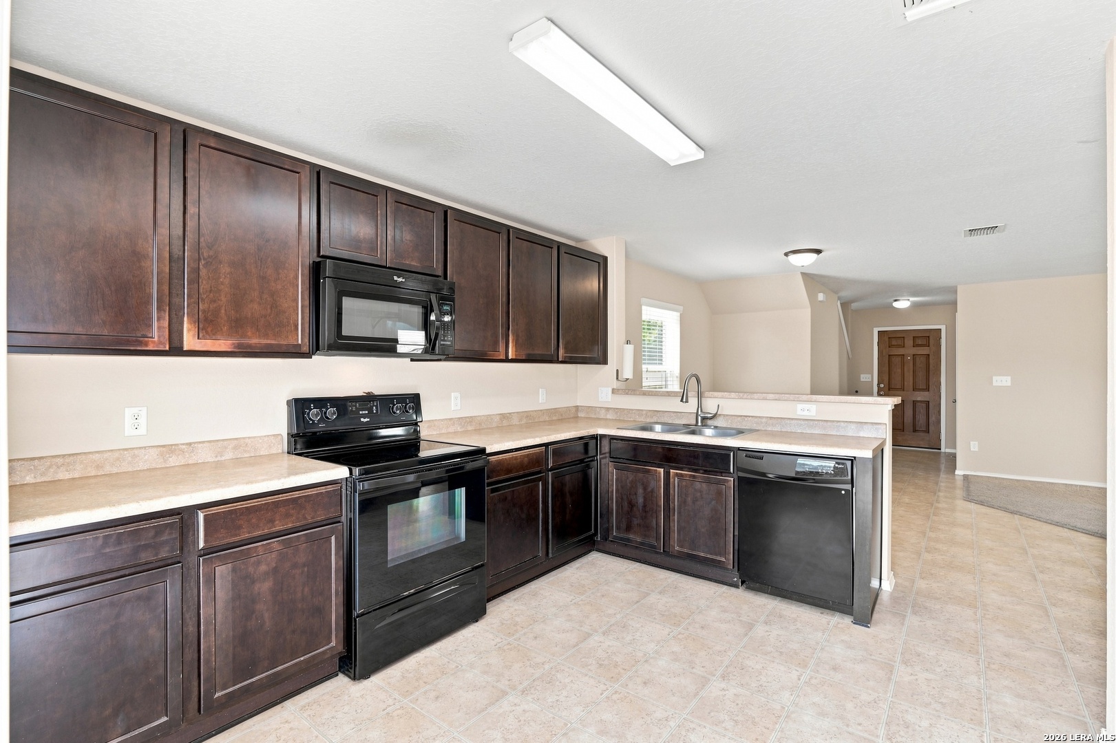 25002 Remington Oaks San Antonio TX 78261