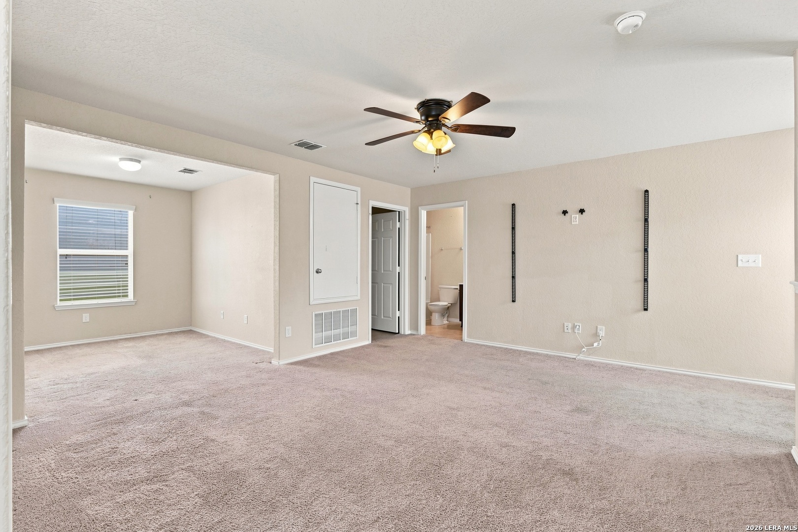 25002 Remington Oaks San Antonio TX 78261