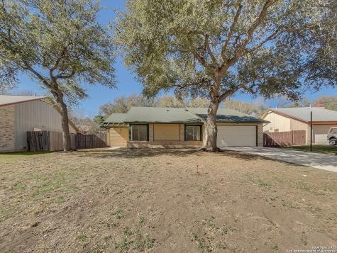 8011 Snow Trail Street San Antonio TX 78250