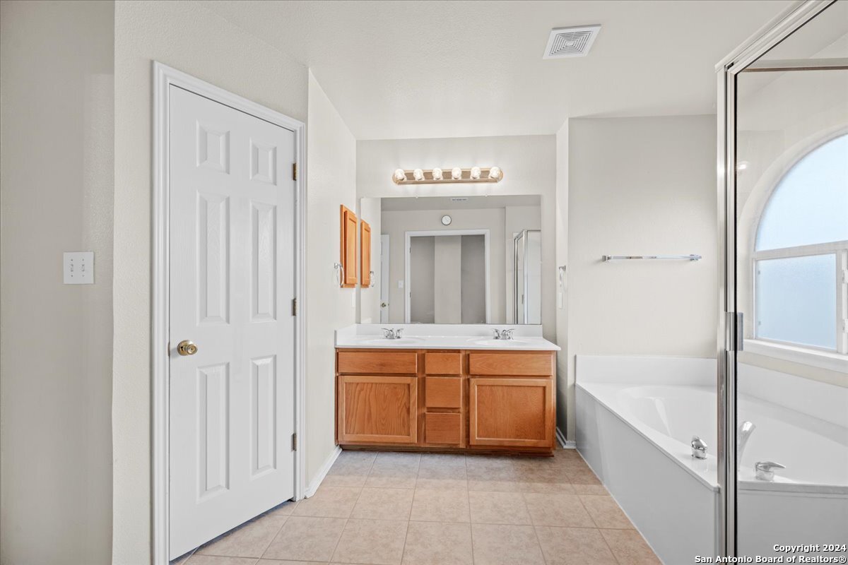 152 Falcon Crossing Cibolo TX 78108