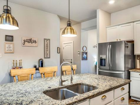 10546 Far Reaches Lane Helotes TX 78023