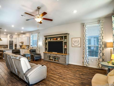 10546 Far Reaches Lane Helotes TX 78023