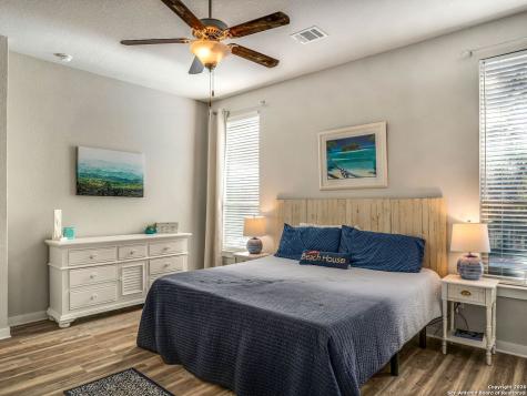 10546 Far Reaches Lane Helotes TX 78023