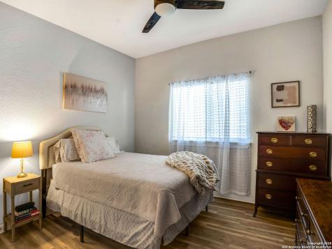 10546 Far Reaches Lane Helotes TX 78023