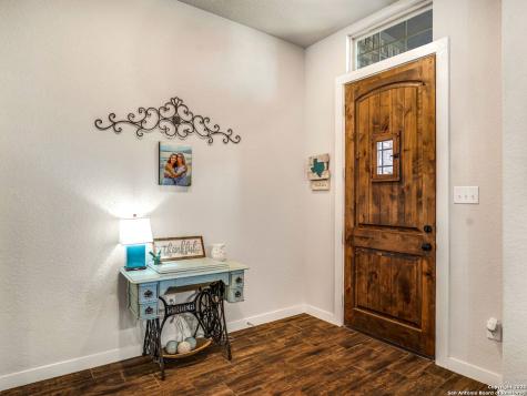 10546 Far Reaches Lane Helotes TX 78023