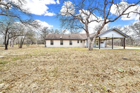 1026 Wild Flower Floresville TX 78114