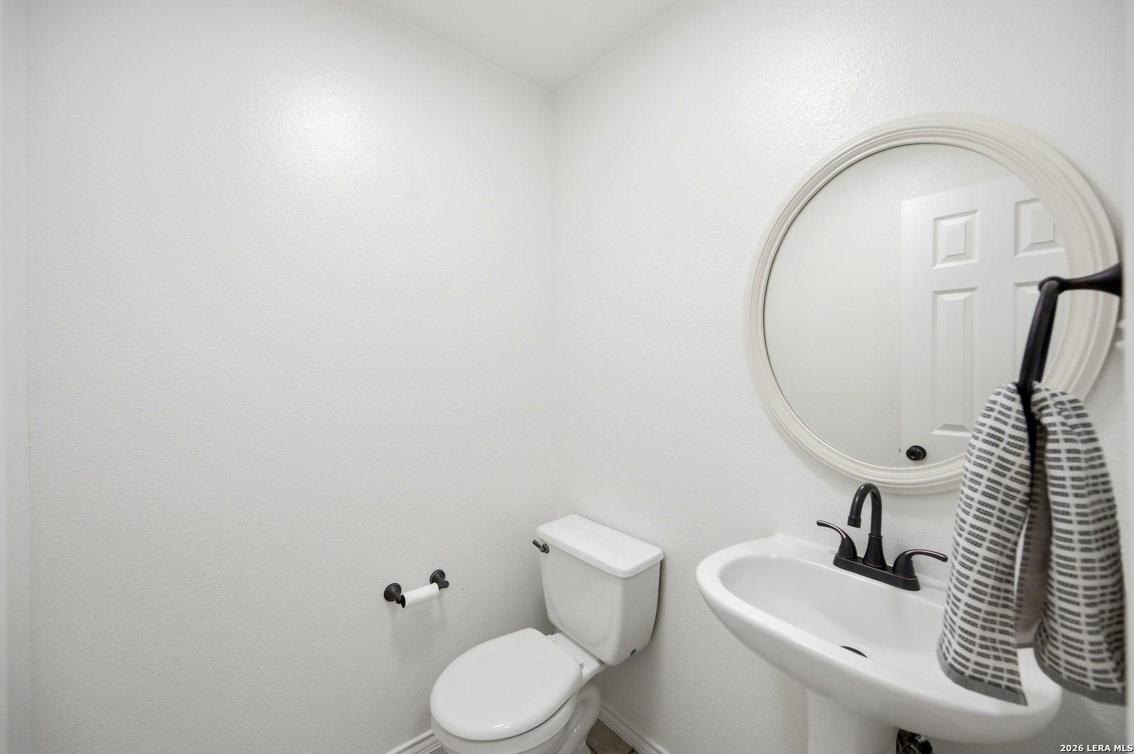8906 Brae Bend San Antonio TX 78249