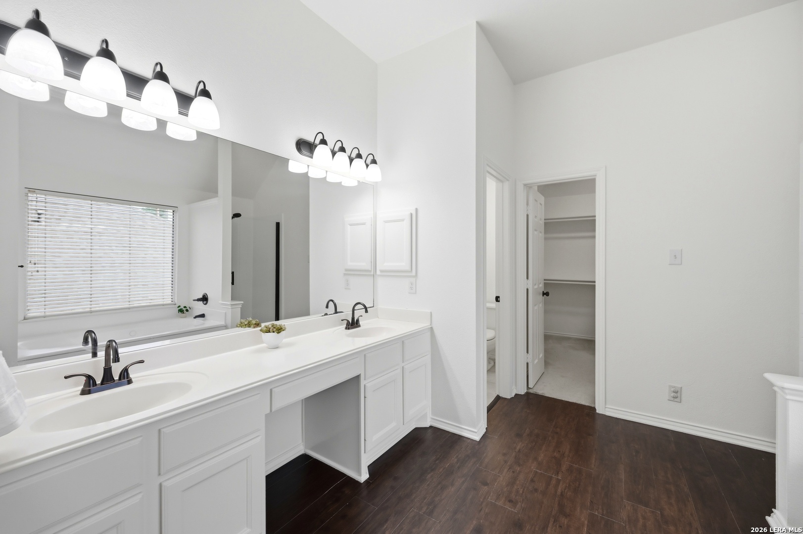 8906 Brae Bend San Antonio TX 78249