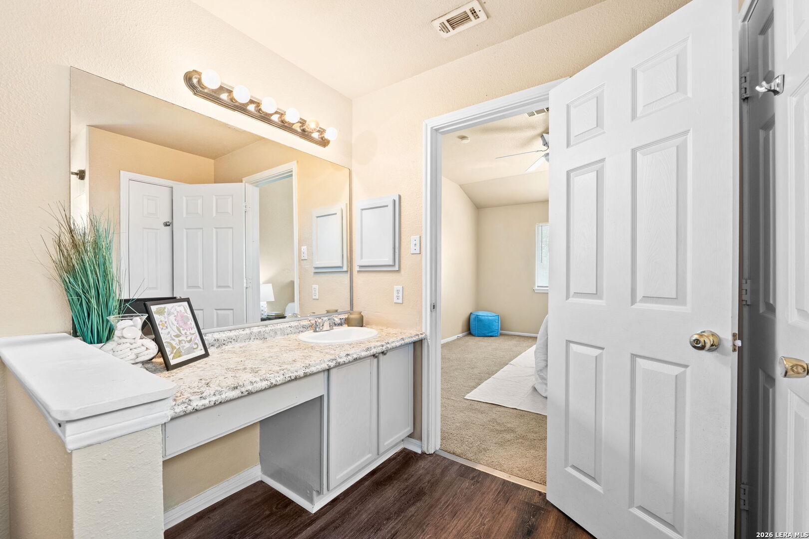 1803 Red Elm San Antonio TX 78227
