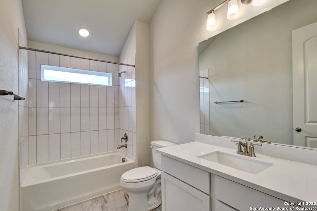 11131 Fruit Dove Trail San Antonio TX 78249
