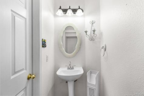 15103 Kamary San Antonio TX 78247