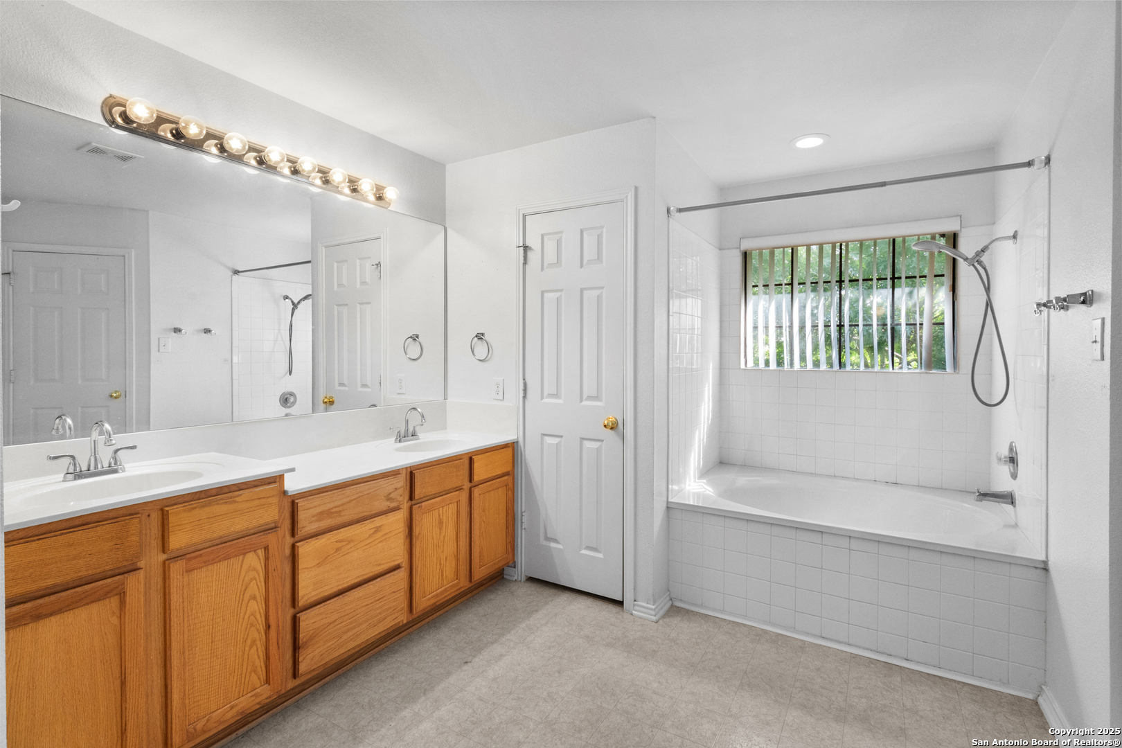 15103 Kamary San Antonio TX 78247