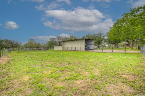 285 Rangeland Seguin TX 78155