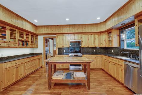 285 Rangeland Seguin TX 78155