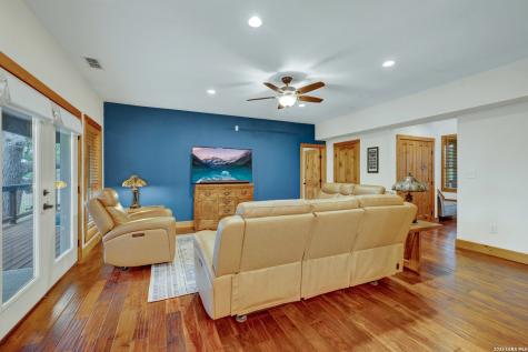 285 Rangeland Seguin TX 78155