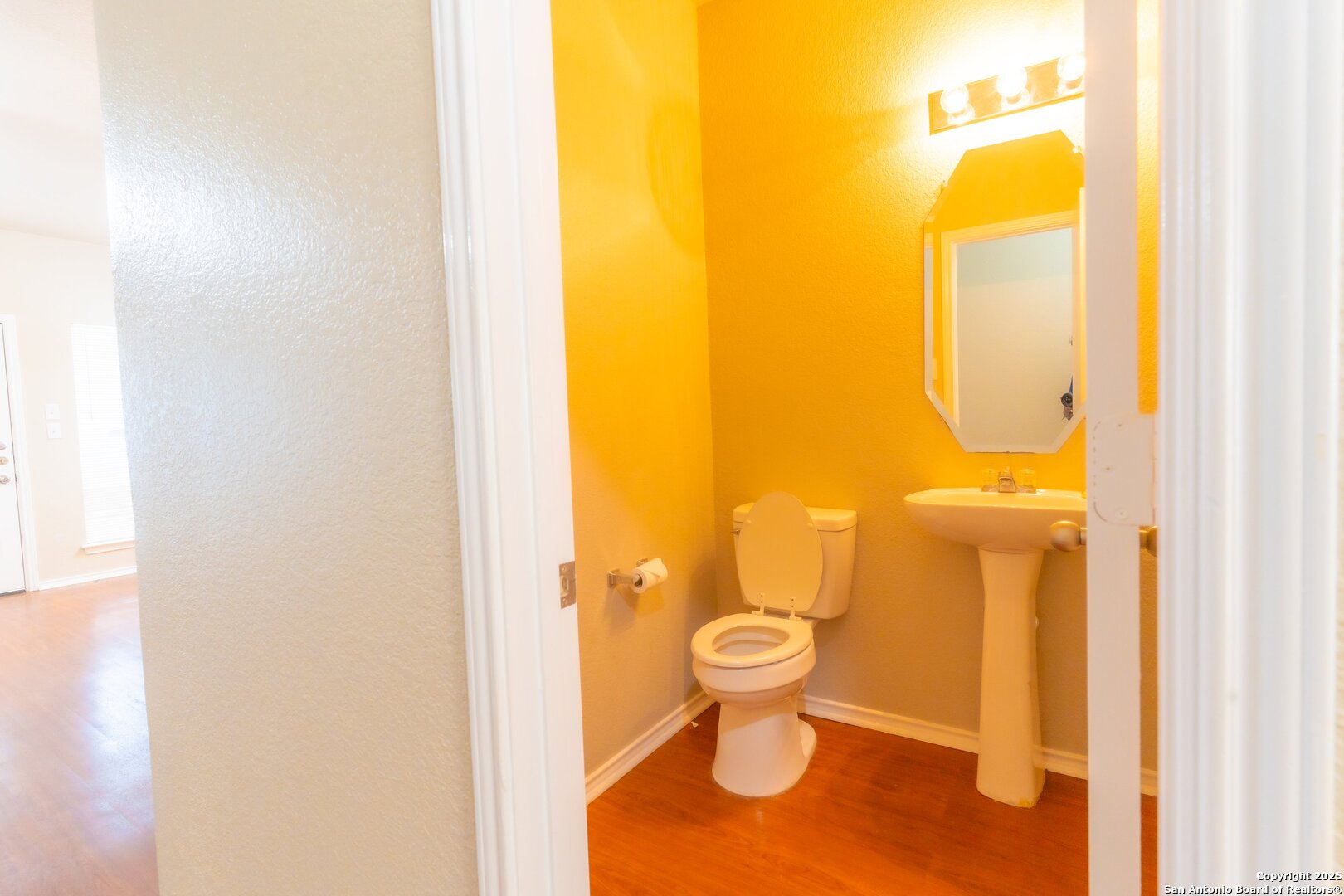 4111 St Charles Bay San Antonio TX 78229