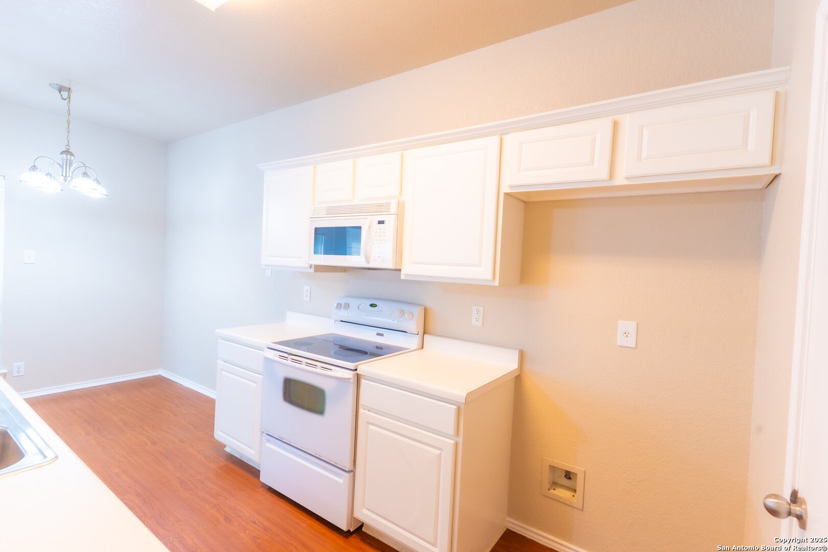 4111 St Charles Bay San Antonio TX 78229