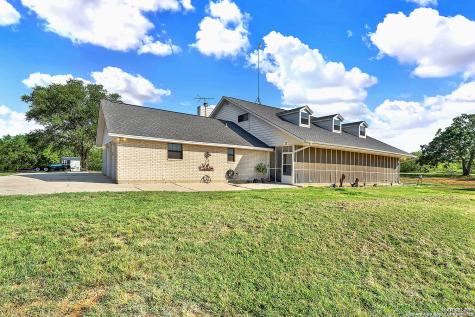 2550 Jakes Colony Road Seguin TX 78155