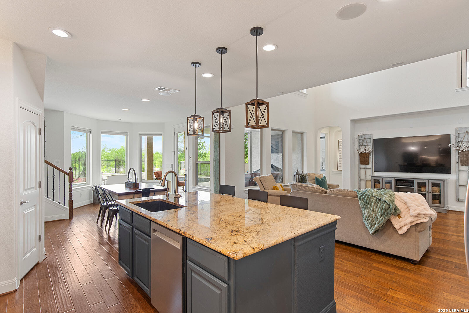 8039 Cibolo Valley Fair Oaks Ranch TX 78015