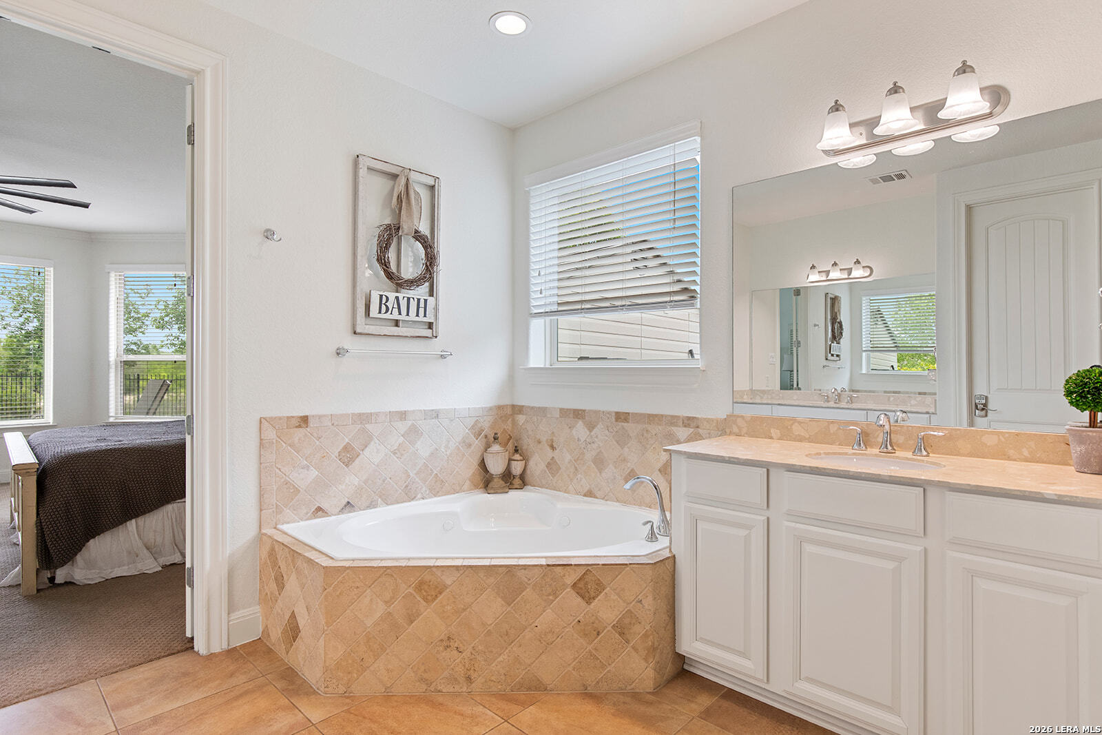8039 Cibolo Valley Fair Oaks Ranch TX 78015