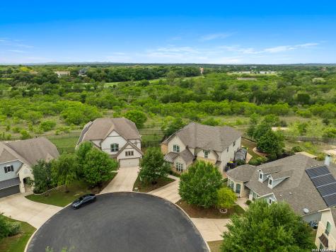 8039 Cibolo Valley Fair Oaks Ranch TX 78015