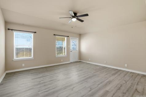 6055 Red Rose San Antonio TX 78244