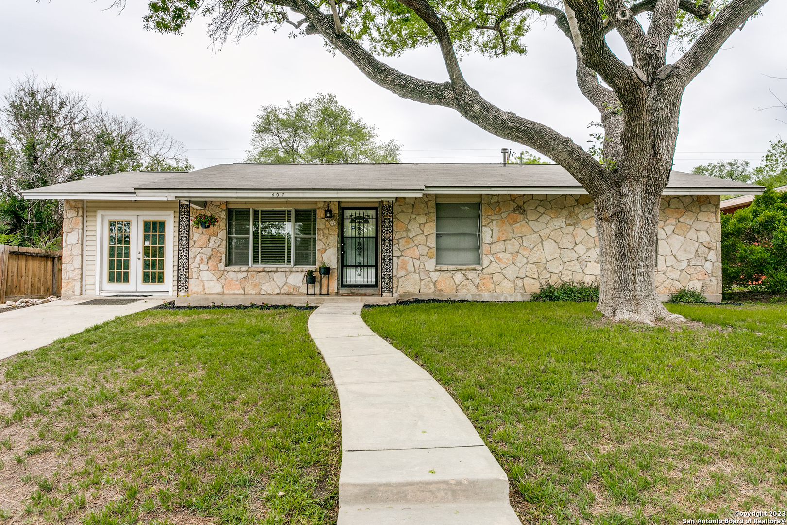 407 Hialeah Avenue San Antonio TX 78218