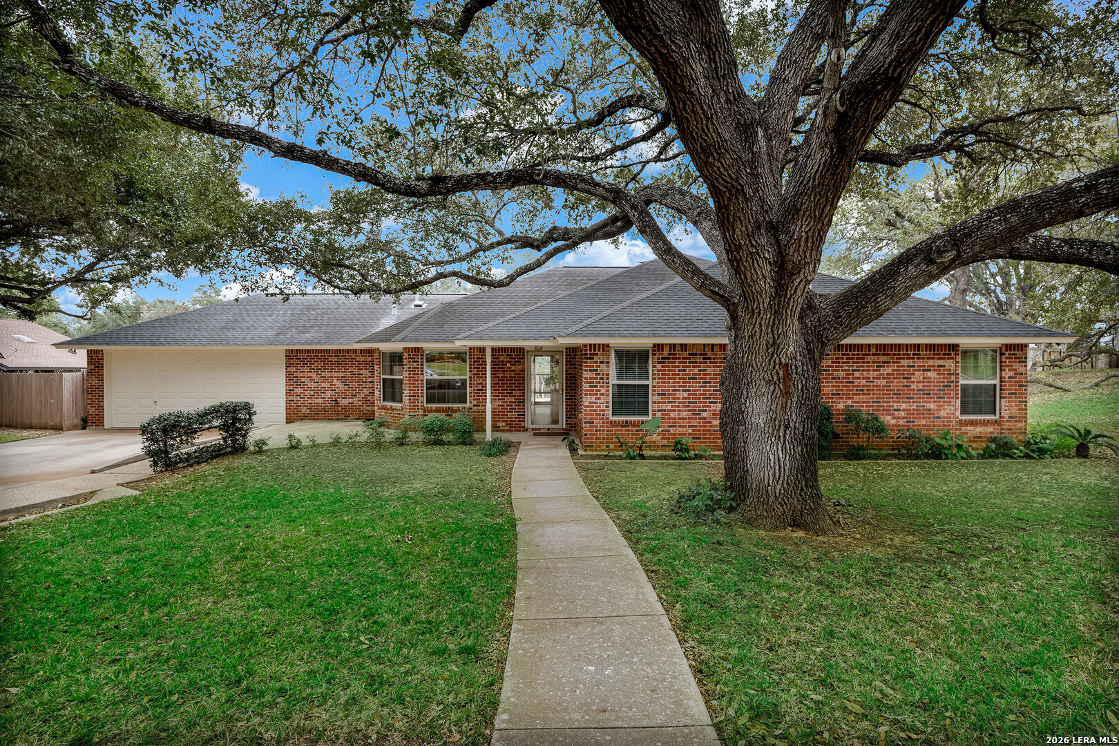 604 Elm Street Floresville TX 78114
