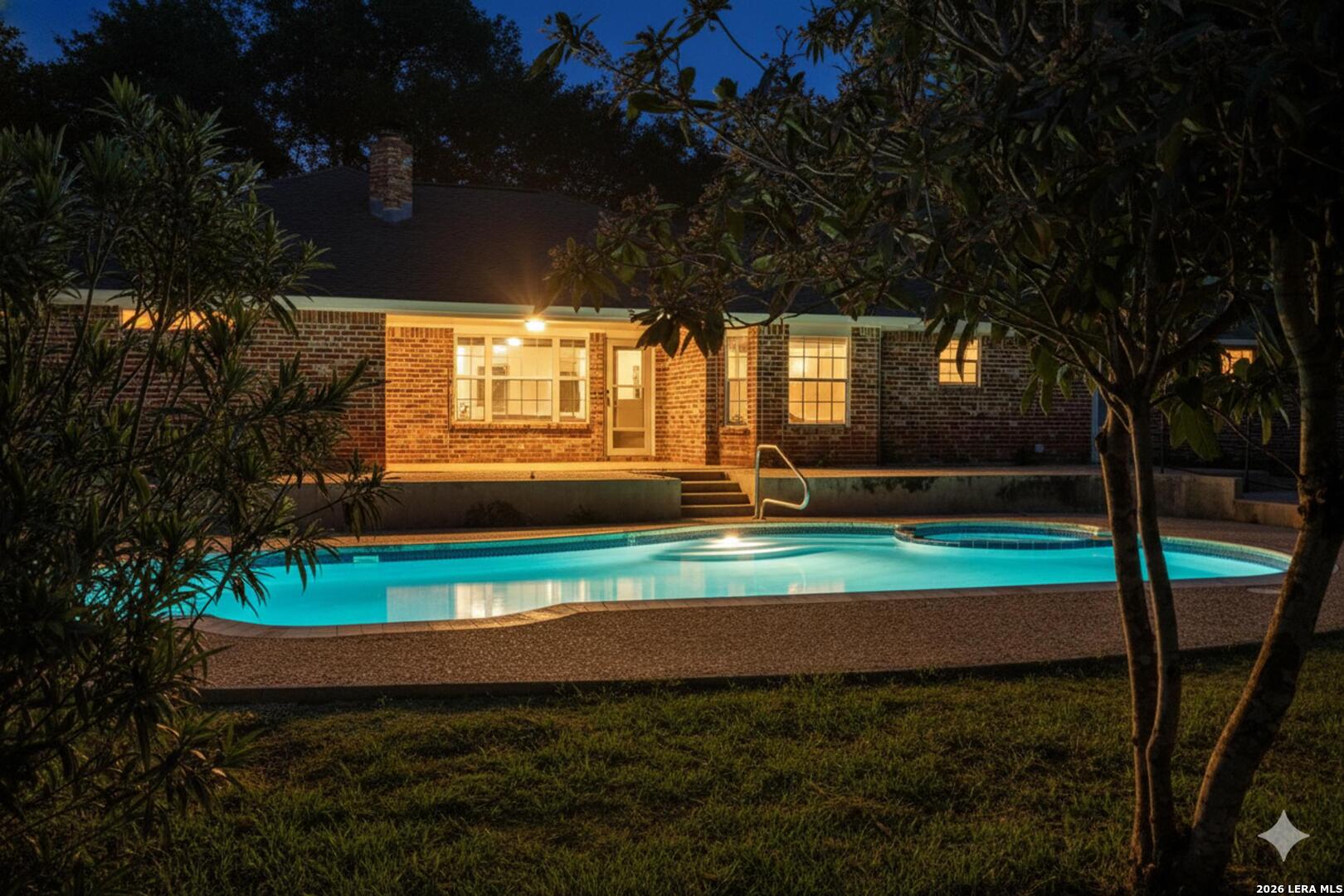 604 Elm Street Floresville TX 78114