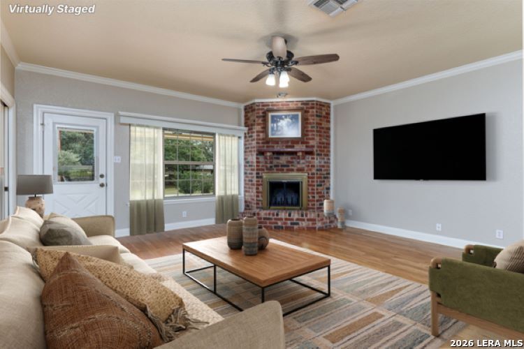 604 Elm Street Floresville TX 78114