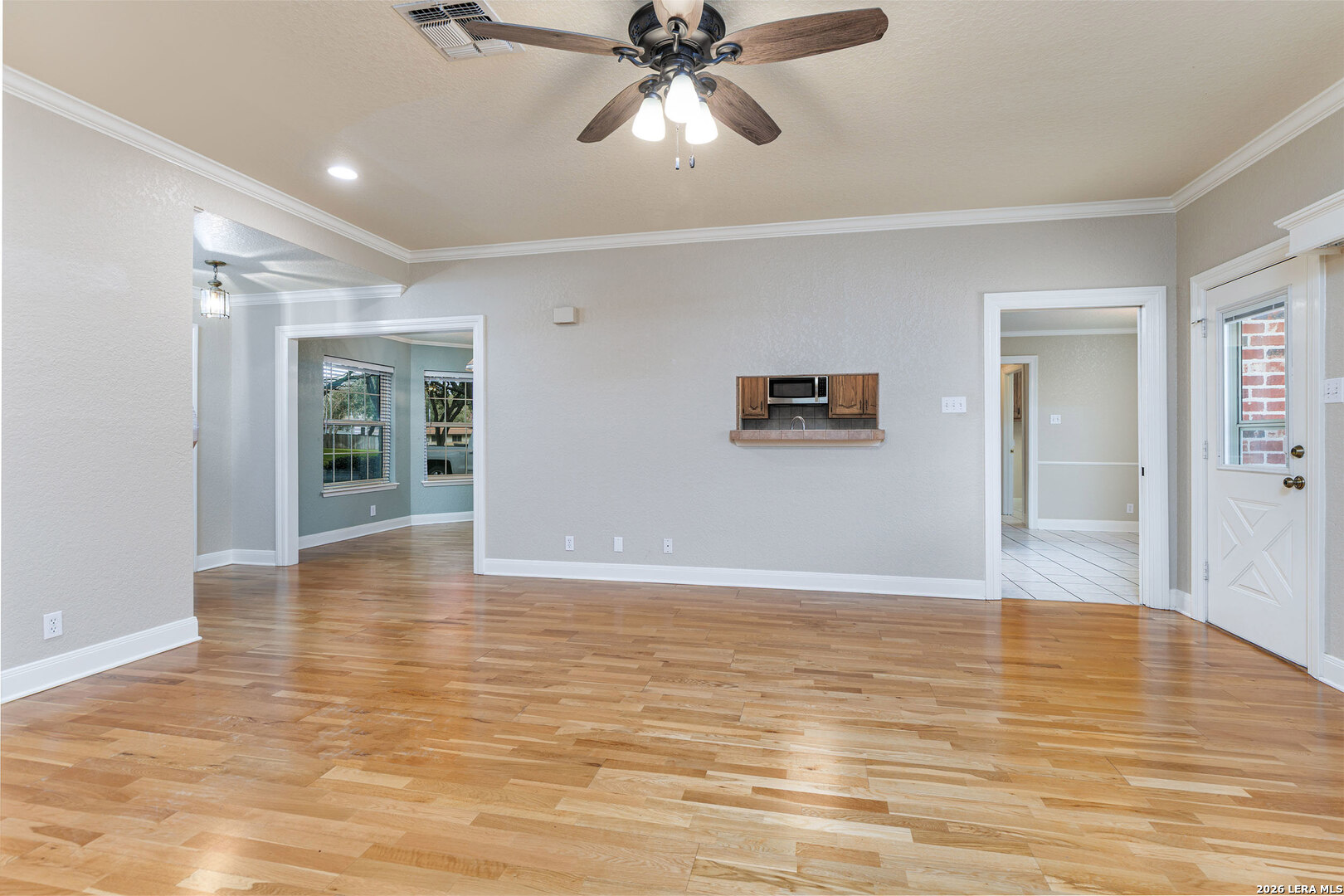 604 Elm Street Floresville TX 78114