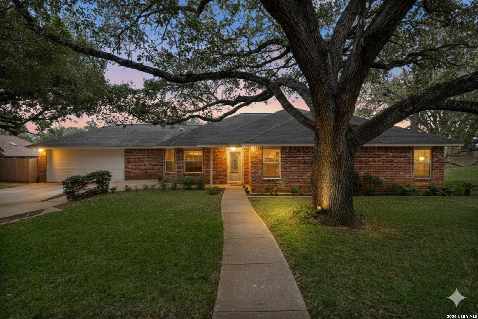 604 Elm Street Floresville TX 78114