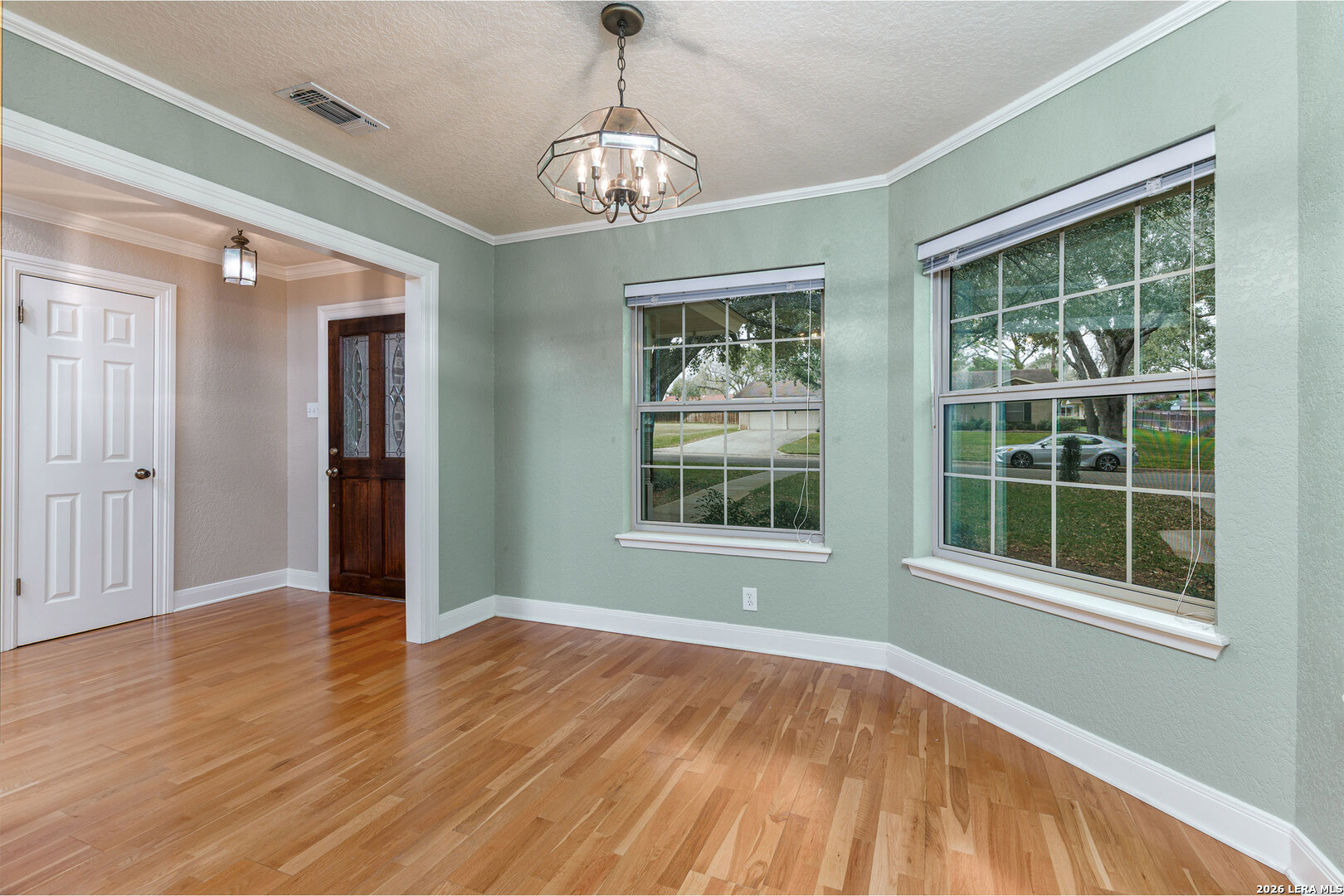 604 Elm Street Floresville TX 78114