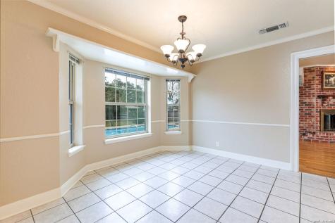 604 Elm Street Floresville TX 78114