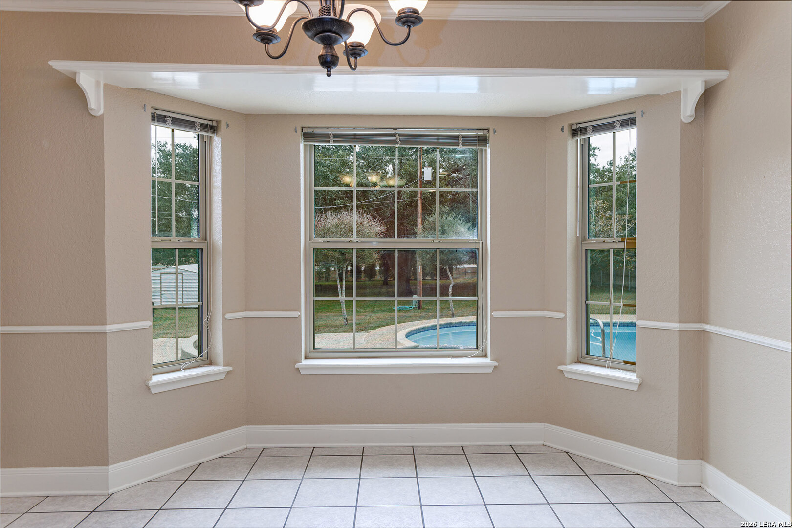 604 Elm Street Floresville TX 78114