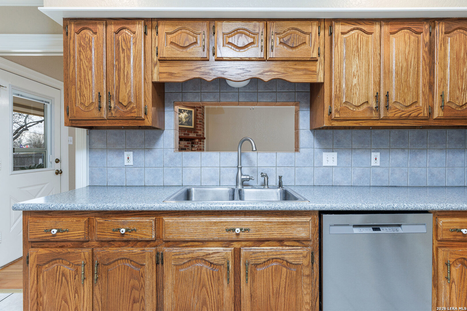 604 Elm Street Floresville TX 78114